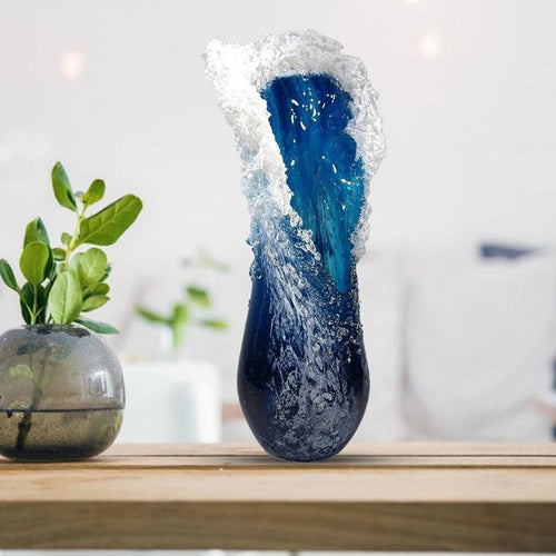 Majestic Wavy Vase